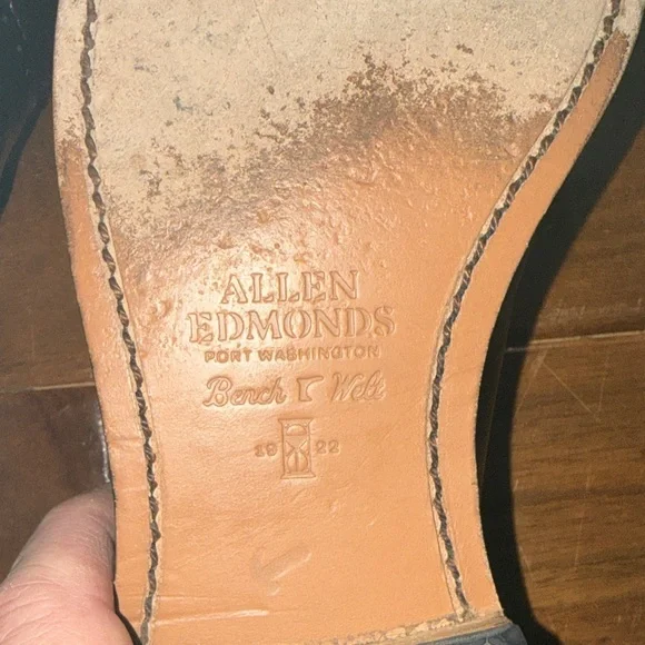 Elegant Black Allen Edmonds Vernon Men's Oxford Shoes - Picture 6 of 8